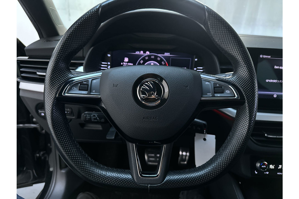 57045972-8.jpg