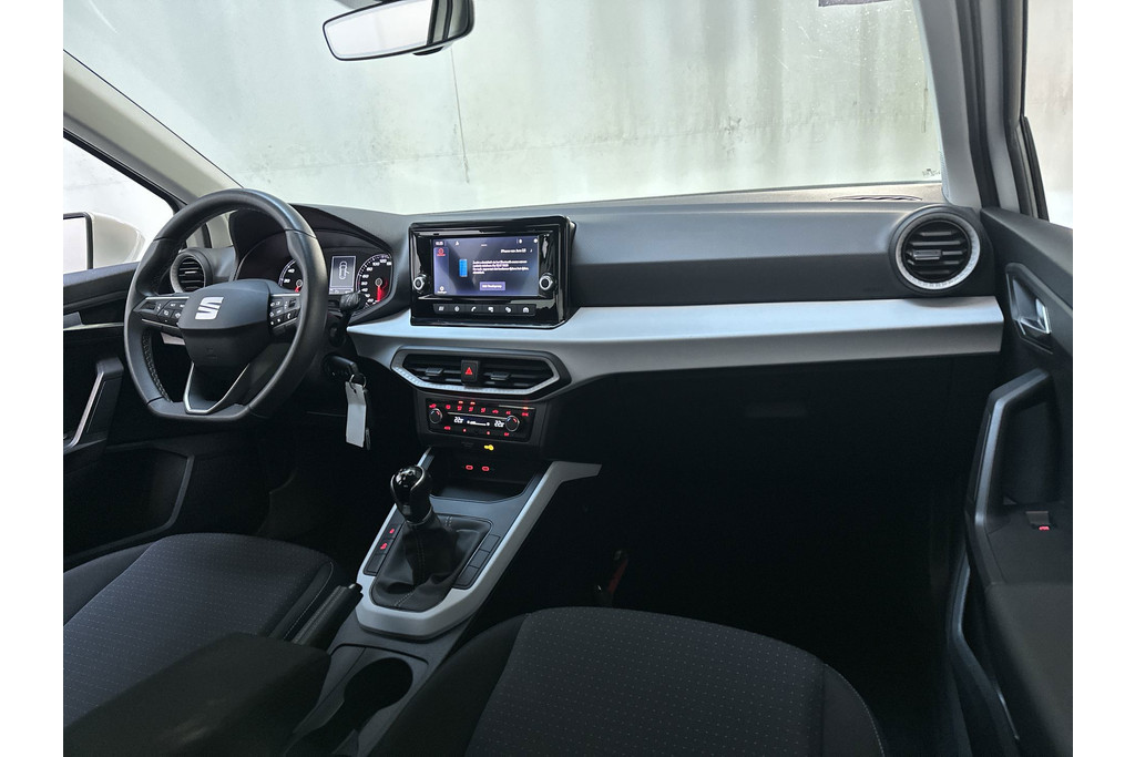 57095083-1.jpg