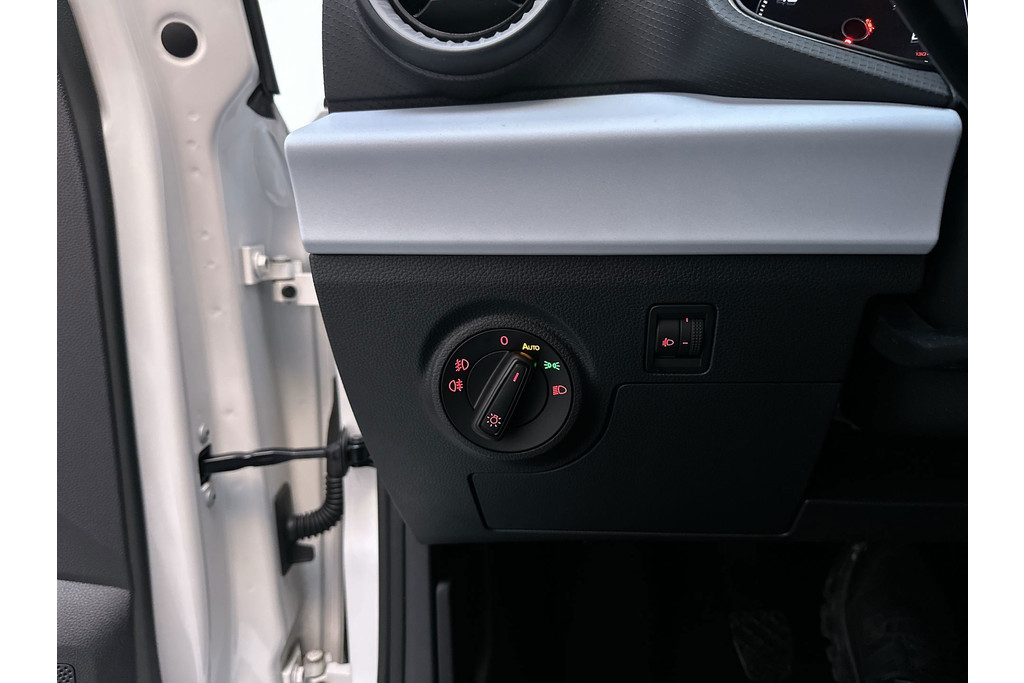 57095083-21.jpg