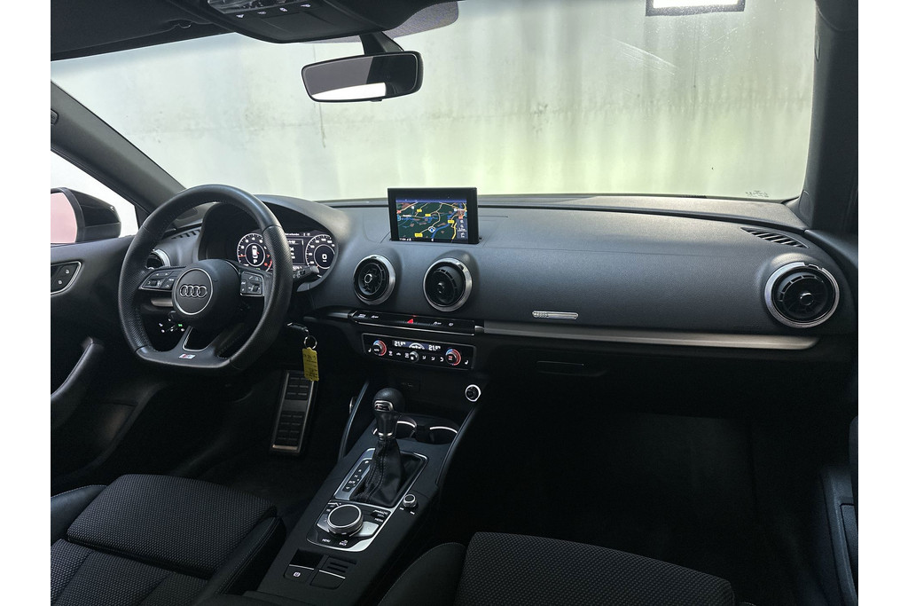 57150961-1.jpg