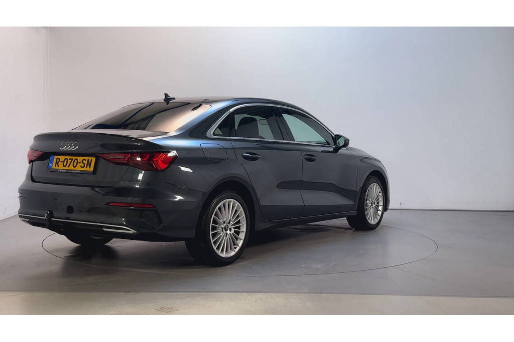 57222212-2.jpg