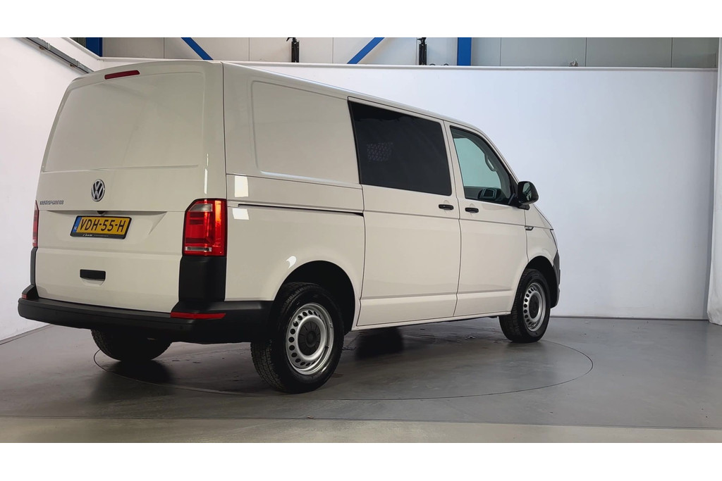 57362731-2.jpg