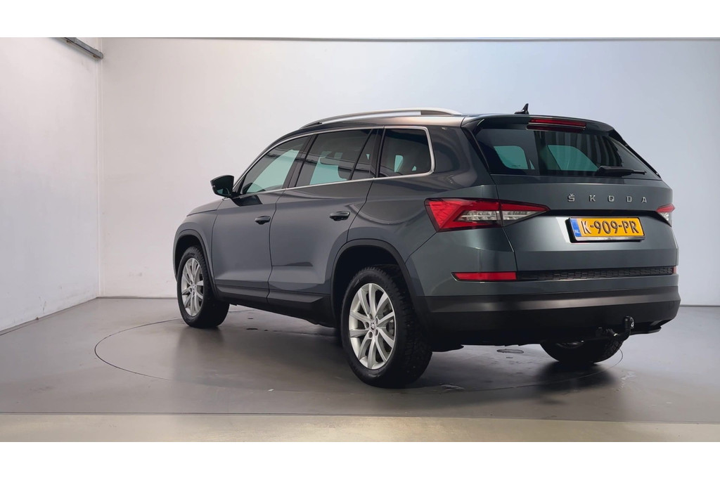 57699453-2.jpg